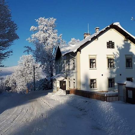 Апарт отель Stara Skola Hedec Кралики Экстерьер фото